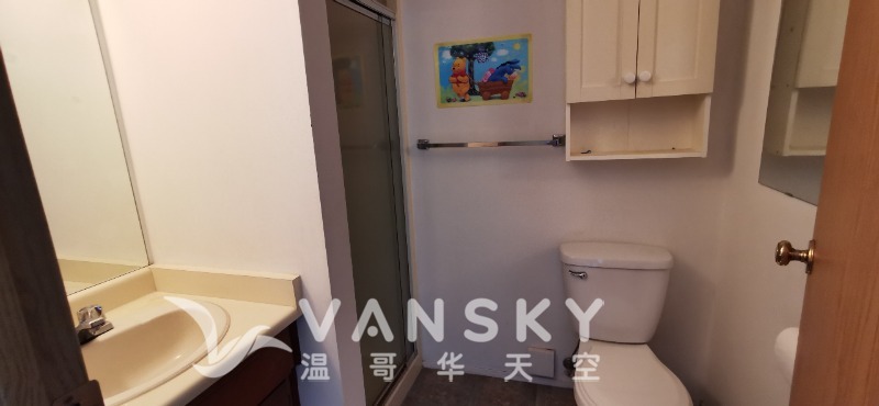 250630163750_Bathroom in master bedroom.jpg